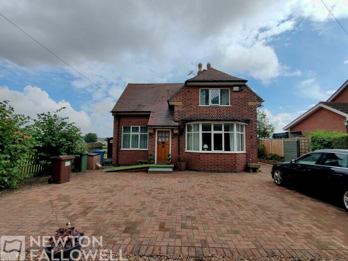 4 Bedroom Detached House For Sale In Great North Road, Gamston, DN22
