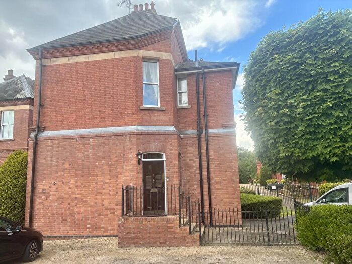 1 Bedroom Apartment To Rent In Hampstead Avenue, Woodford Green, IG8