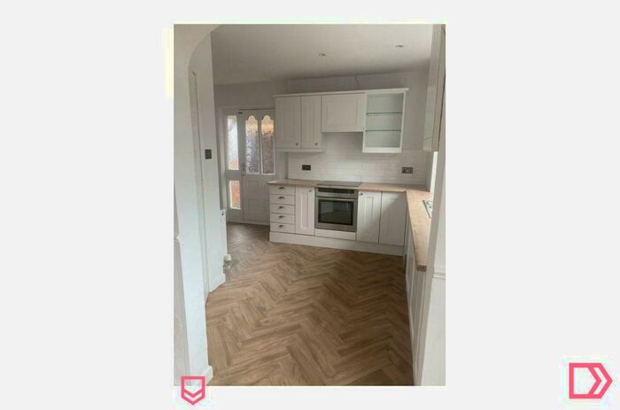 3 Bedroom Semi-Detached House To Rent In Bentley Street, Cleethorpes, North East Lincolnshire, DN35