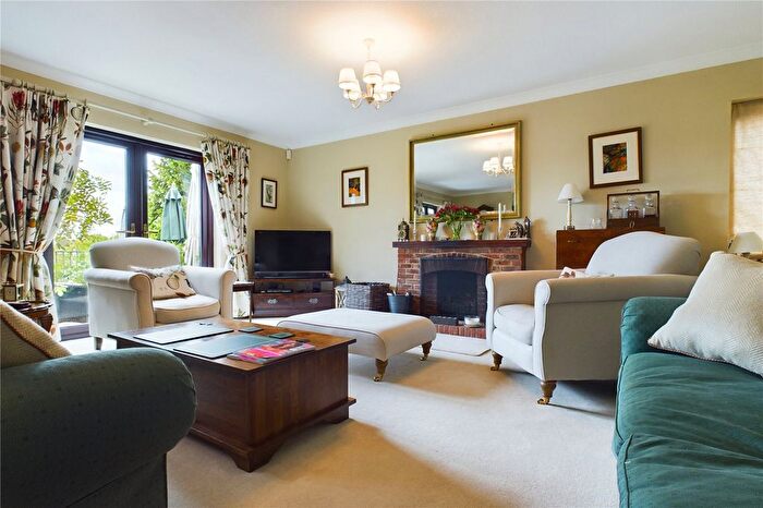4 Bedroom Detached House For Sale In Southend Road, Bradfield Southend, Reading, Berkshire, RG7