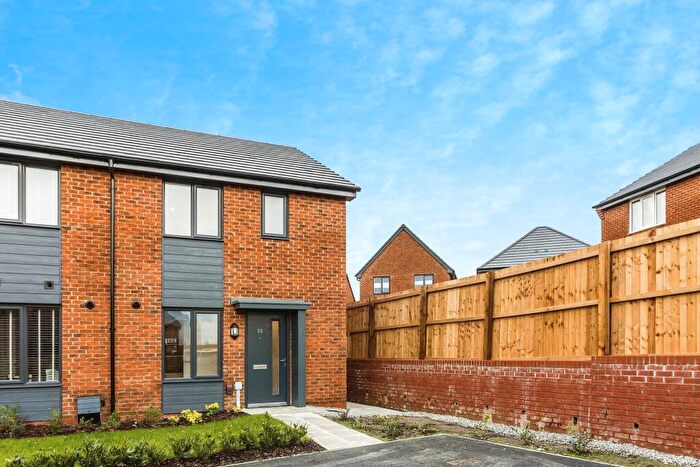 3 Bedroom End Of Terrace House To Rent In Boulter Close, Middleton, Manchester, Greater Manchester, M24