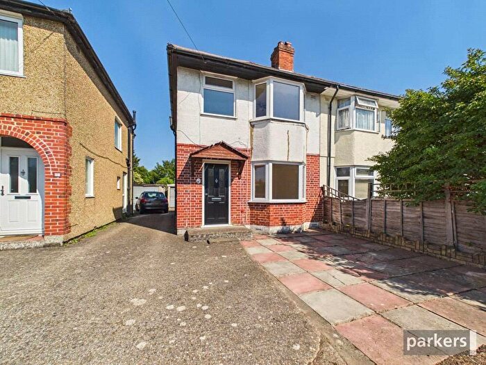 3 Bedroom Semi Detached House For Sale In Westlands Avenue, Reading, Berkshire, RG2