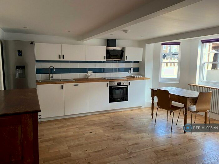 1 Bedroom Flat To Rent In Thistlewaite Road, London, E5