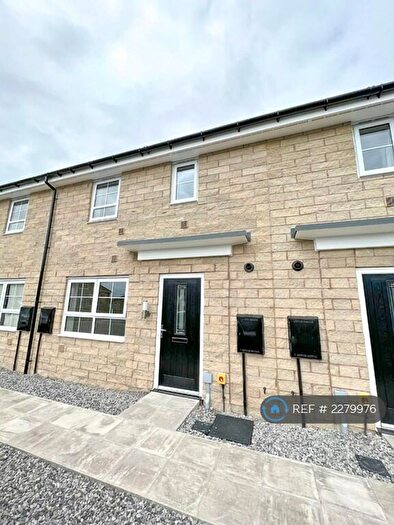 2 Bedroom Terraced House To Rent In Atherton Court, Hyde, SK14