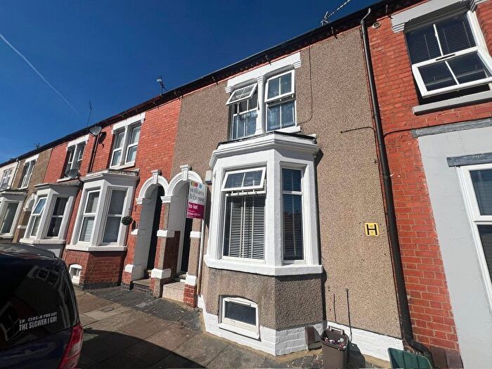 4 Bedroom Property To Rent In Ashburnham Road, Abington, Northampton, NN1