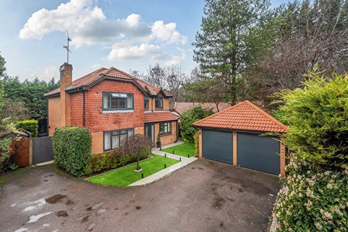 4 Bedroom Detached House For Sale In Camberley, Surrey, GU15