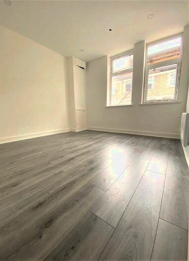 Block Of Flats For Sale In High Street, Barry, CF62