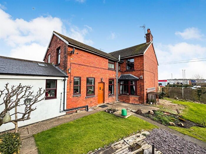 3 Bedroom Semi-Detached House For Sale In Oakley Road, Corby, NN17