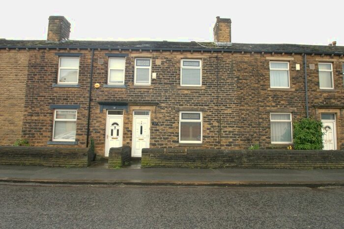 3 Bedroom Detached House To Rent In Roker Lane, Pudsey, West Yorkshire, LS28