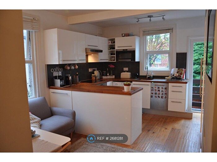 2 Bedroom Maisonette To Rent In Kingston Road, London, SW20