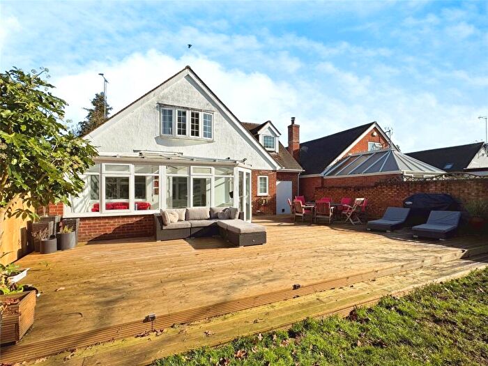5 Bedroom Detached House For Sale In Denmark Avenue, Woodley, Reading, RG5
