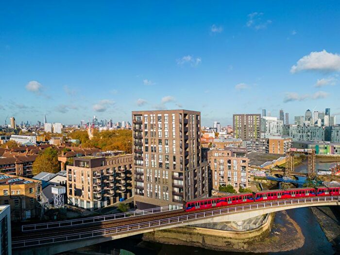 3 Bedroom Property To Rent In Goby House, Creative Road, London, SE8