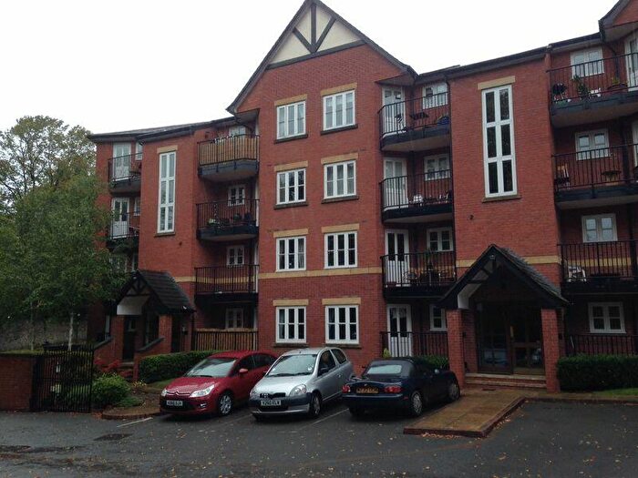 2 Bedroom Flat To Rent In Meadow Court, Hagley Road, Birmingham, B17