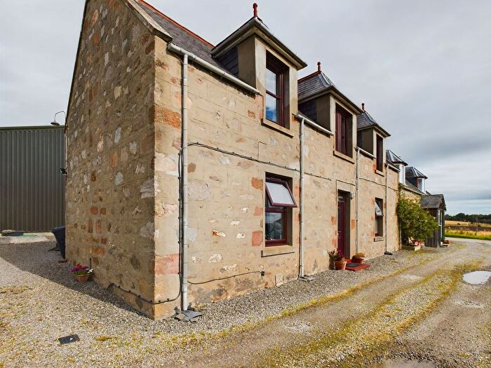 4 Bedroom Semi-Detached House For Sale In Invergordon, IV18