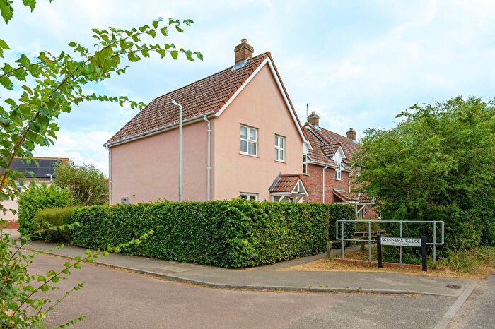 3 Bedroom Terraced House For Sale In Skinners Close, Metfield, IP20