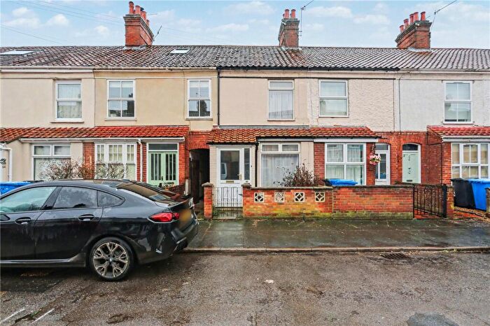 3 Bedroom Terraced House For Sale In Vincent Road, Norwich, Norfolk, NR1