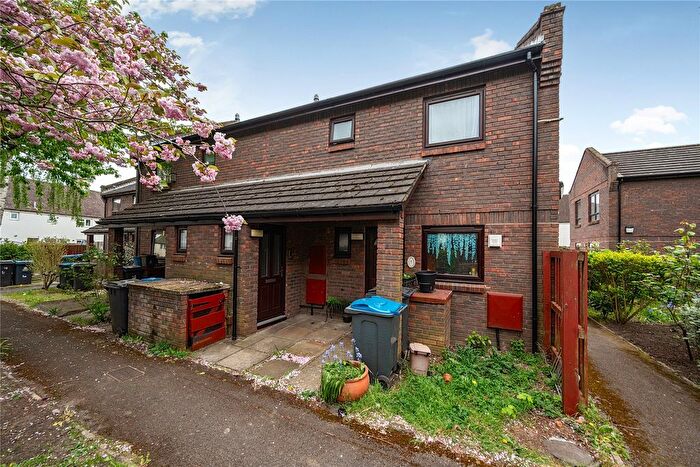 1 Bedroom Flat For Sale In Surbiton, KT6