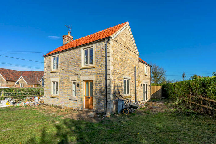 3 Bedroom Cottage To Rent In Lea, Malmesbury, SN16