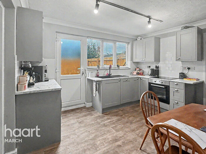 2 Bedroom Semi-Detached House For Sale In High Street, Manea, PE15