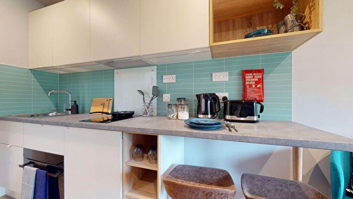 Studio To Rent In Mayfield Road, Newington, Edinburgh, EH9