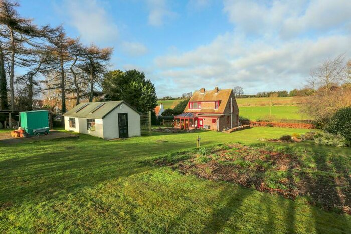 3 Bedroom Detached House For Sale In Forge Lane, Sutton, CT15