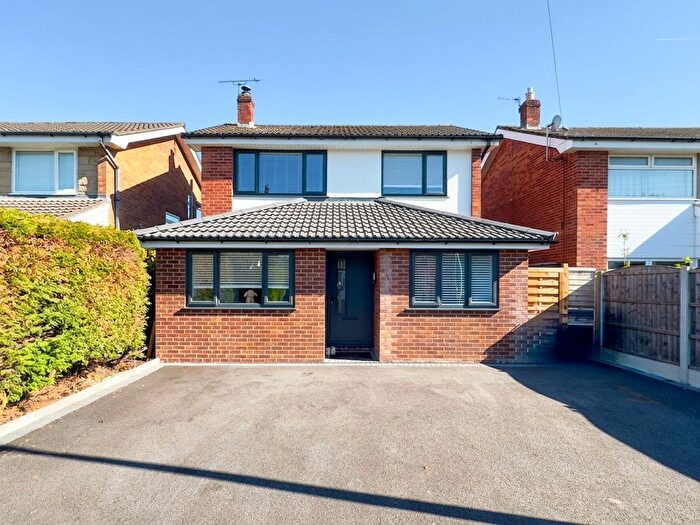 4 Bedroom Detached House For Sale In Heron Drive, Poynton, SK12