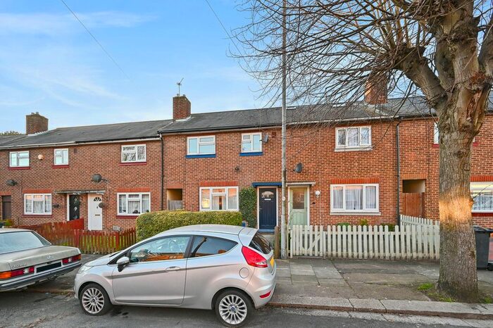 3 Bedroom Terraced House To Rent In Derwent Road, Luton, LU2