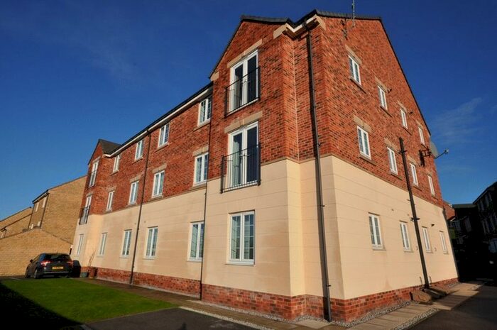 2 Bedroom Flat To Rent In Silverwood Road, Woolley Grange, Barnsley, S75