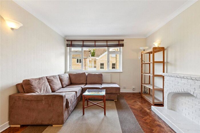 2 Bedroom Apartment To Rent In Nightingale Lane, SW12