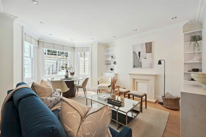 2 Bedroom Flat To Rent In Nevern Place, London, SW5