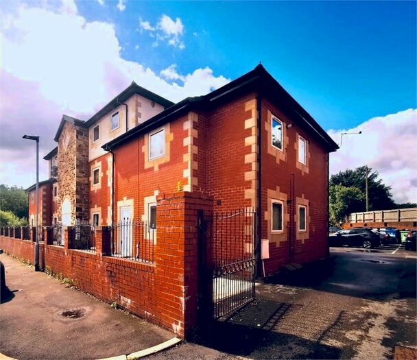 2 Bedroom Flat To Rent In Church Mews, Deardens Street, Bury, BL8