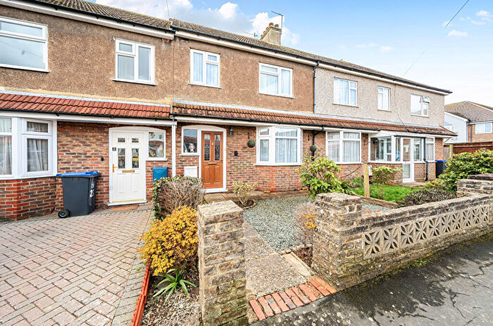 3 Bedroom Terraced House For Sale In Fifth Avenue, Lancing, West Sussex, BN15