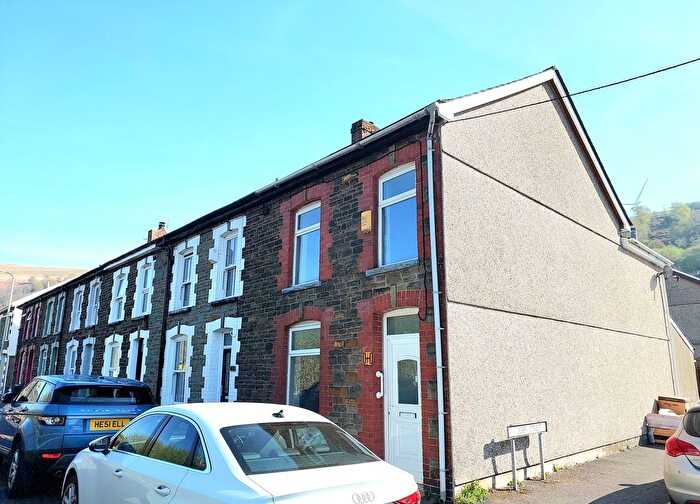 4 Bedroom End Of Terrace House To Rent In Church Terrace, Porth, CF39