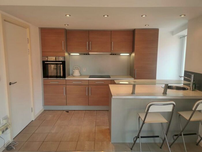 2 Bedroom Apartment To Rent In Trinity One, East Street, LS9
