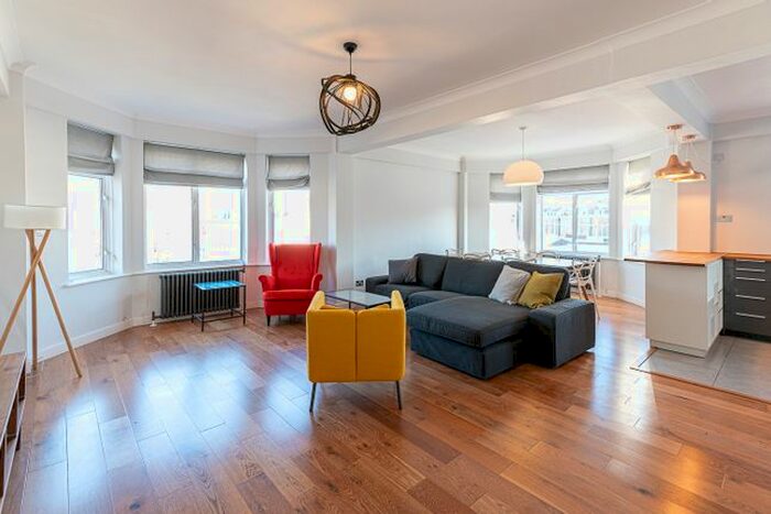 3 Bedroom Flat To Rent In Stanhope Terrace, Hyde Park, W2