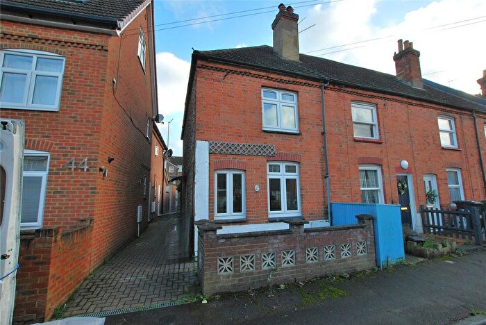 2 Bedroom End Terrace House To Rent In Falcon Road, Guildford, Surrey, GU1