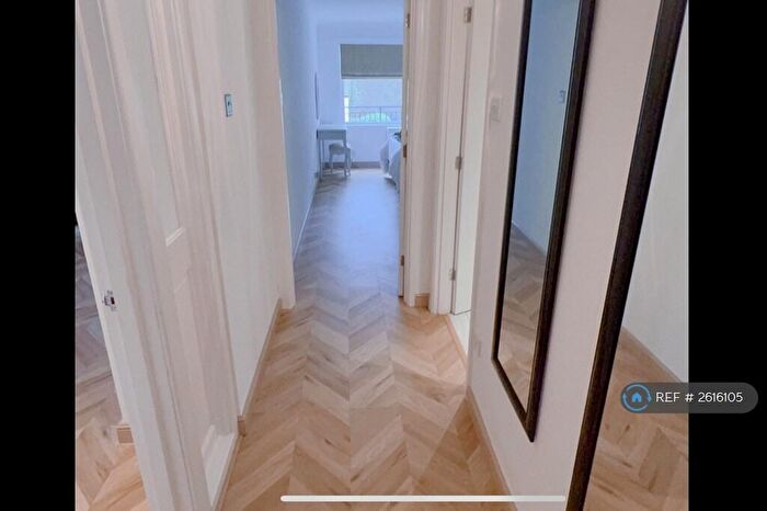 3 Bedroom Flat To Rent In Monkton Court, Bournemouth, BH4