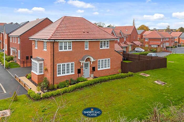 4 Bedroom Detached House For Sale In Owen Road, Ash Green, Coventry, CV7