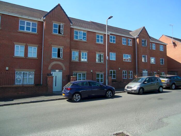 2 Bedroom Flat To Rent In Silchester Drive, Manchester, M40