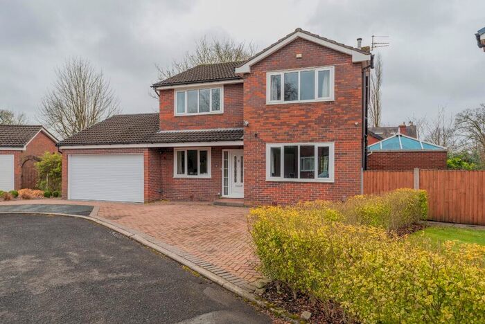 4 Bedroom Detached House To Rent In Lowside Avenue, Lostock, Bolton, BL1