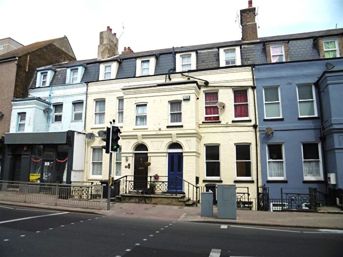 3 Bedroom Flat To Rent In High Street, Herne Bay, CT6