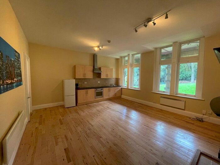 1 Bedroom Flat To Rent In Woodleigh Hall Mews, Rawdon, Leeds, West Yorkshire, LS19