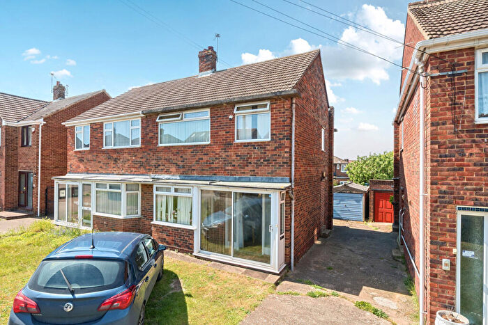 3 Bedroom Semi Detached House For Sale In Patterdale Road, Dartford, DA2