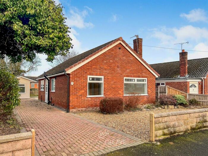 3 Bedroom Bungalow To Rent In Summerdale Road, Queensferry, CH5