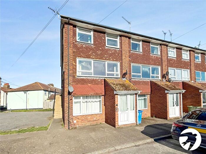 1 Bedroom Flat To Rent In Forge Lane, Upchurch, Sittingbourne, Kent, ME9