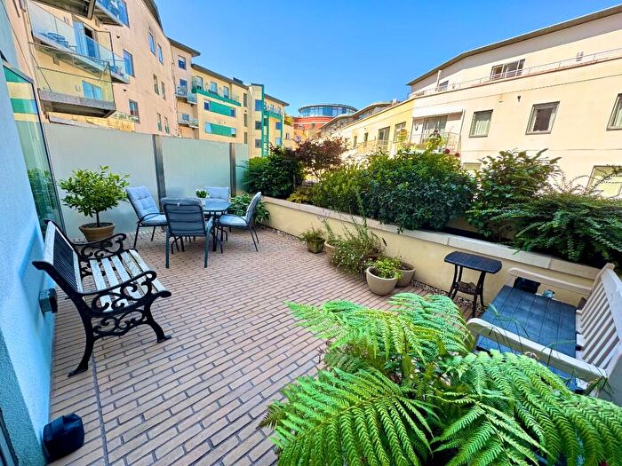 2 Bedroom Apartment For Sale In Barley Building, Dorchester, Dorset, DT1