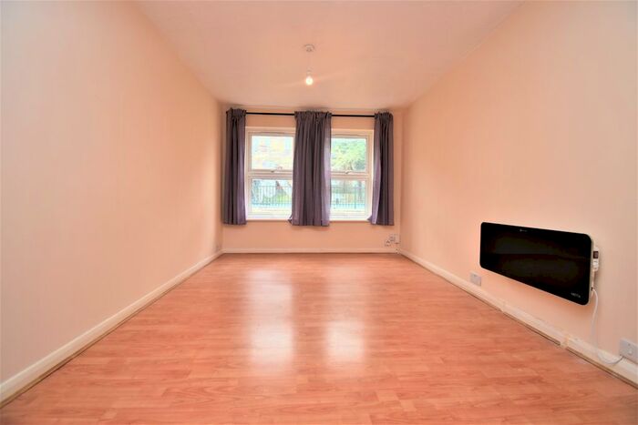 1 Bedroom Flat To Rent In St. Fidelis Road, Erith, DA8