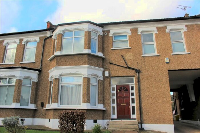 2 Bedroom Flat To Rent In Brownlow Road, London N11