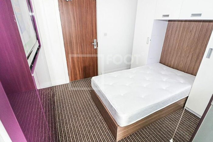 Flat To Rent In Sunbridge Halls, Sunbridge Road, BD1