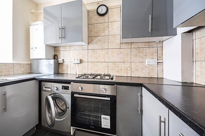1 Bedroom Flat To Rent In Homerton Road, Homerton, London, E9